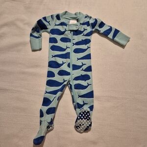 Hanna Andersson size Newborn footed whale sleeper, blue & teal, VGUC